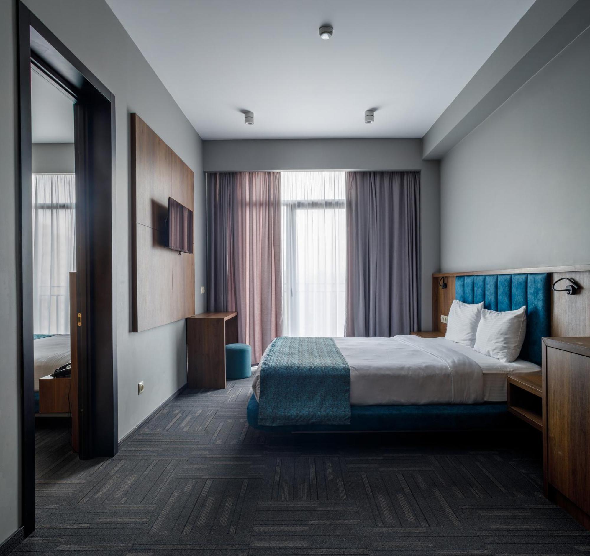 Address Inn 第比利斯 外观 照片